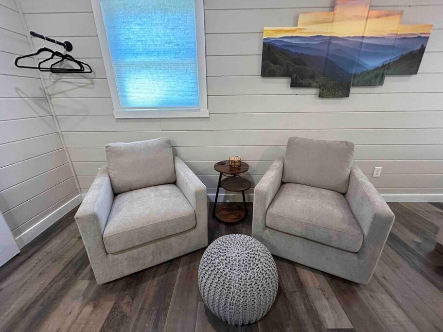 Holiday home Blissful Nook Tiny ~ Cozy Retreat W/ Hot Tub; Near Town And Deep Creek Bryson City